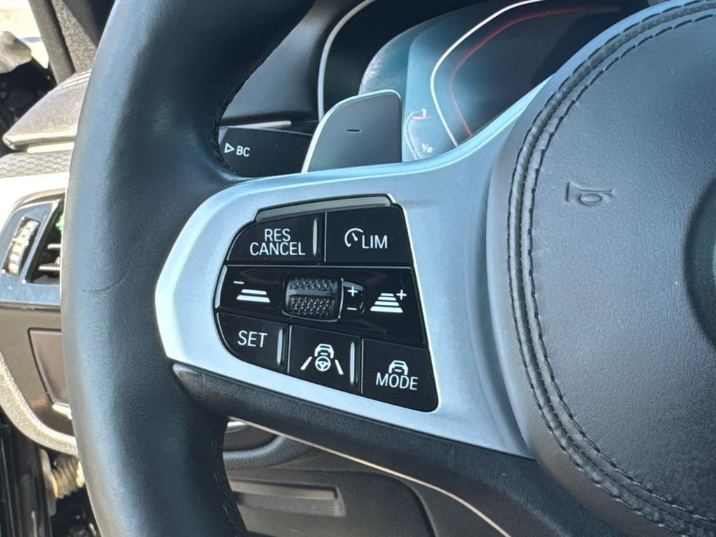 Used 2021 BMW M550i xDrive w/ Dynamic Handling Package image 22