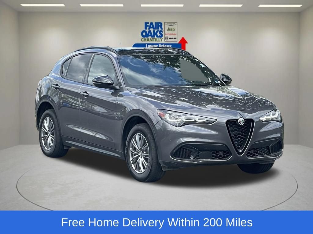 Used 2024 Alfa Romeo Stelvio Sprint AWD/4WD image 1