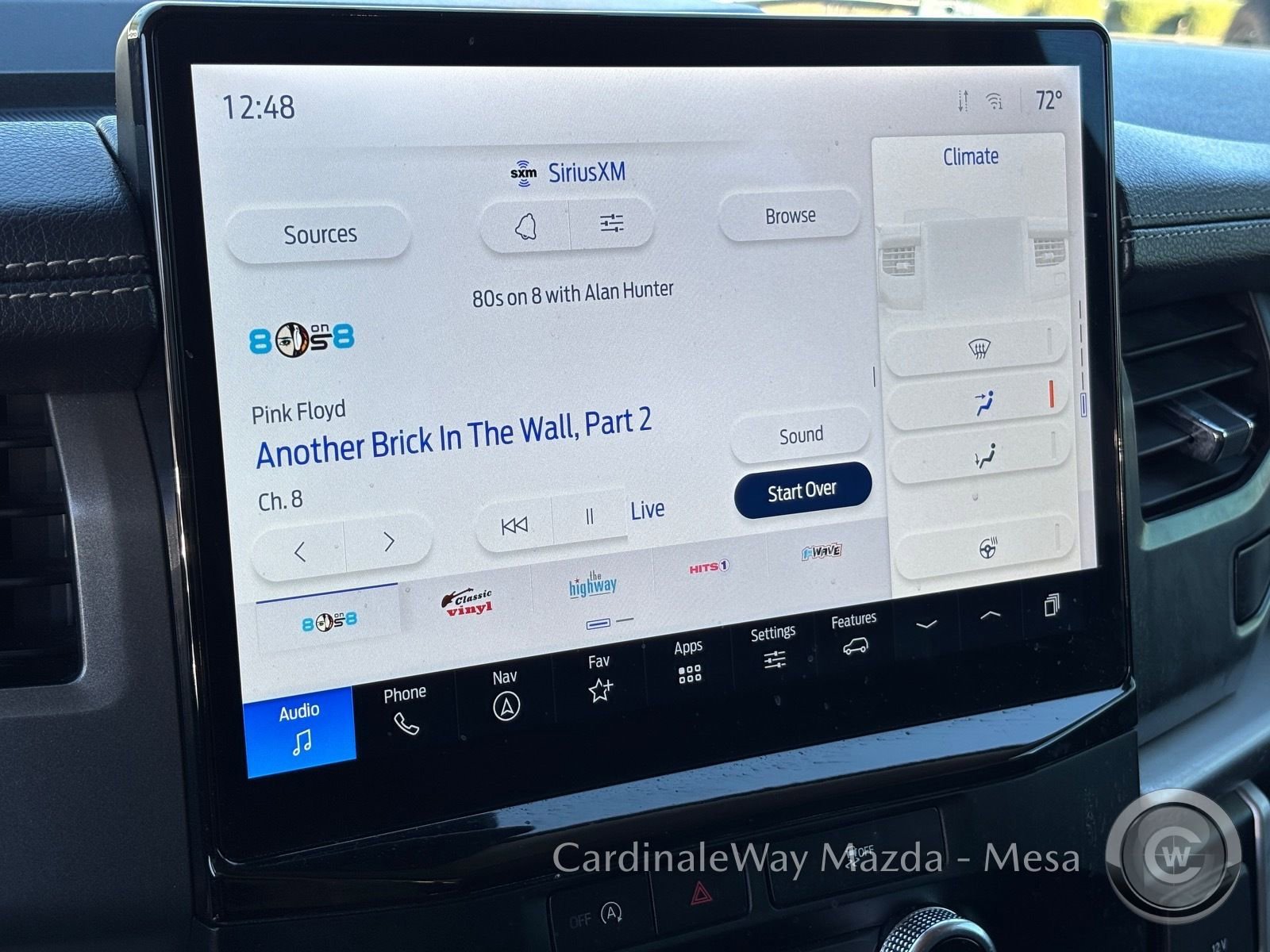 Used 2024 Ford Expedition XLT image 23