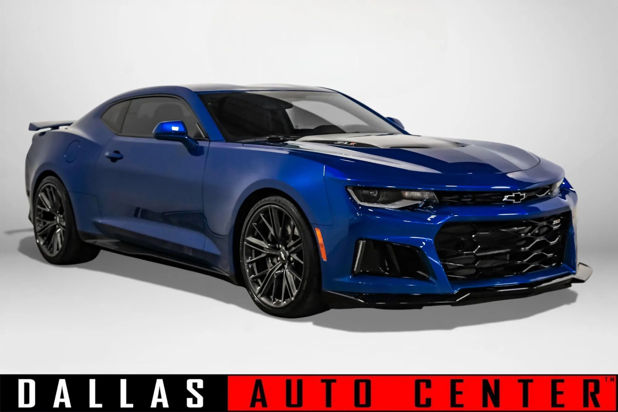 Used 2018 Chevrolet Camaro ZL1 image 1