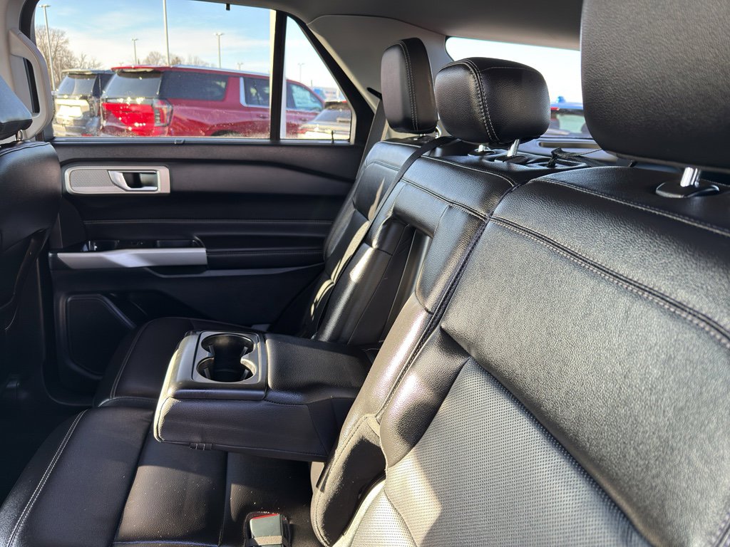 Used 2022 Ford Explorer Limited w/ Hybrid Equipment Group 310A image 33