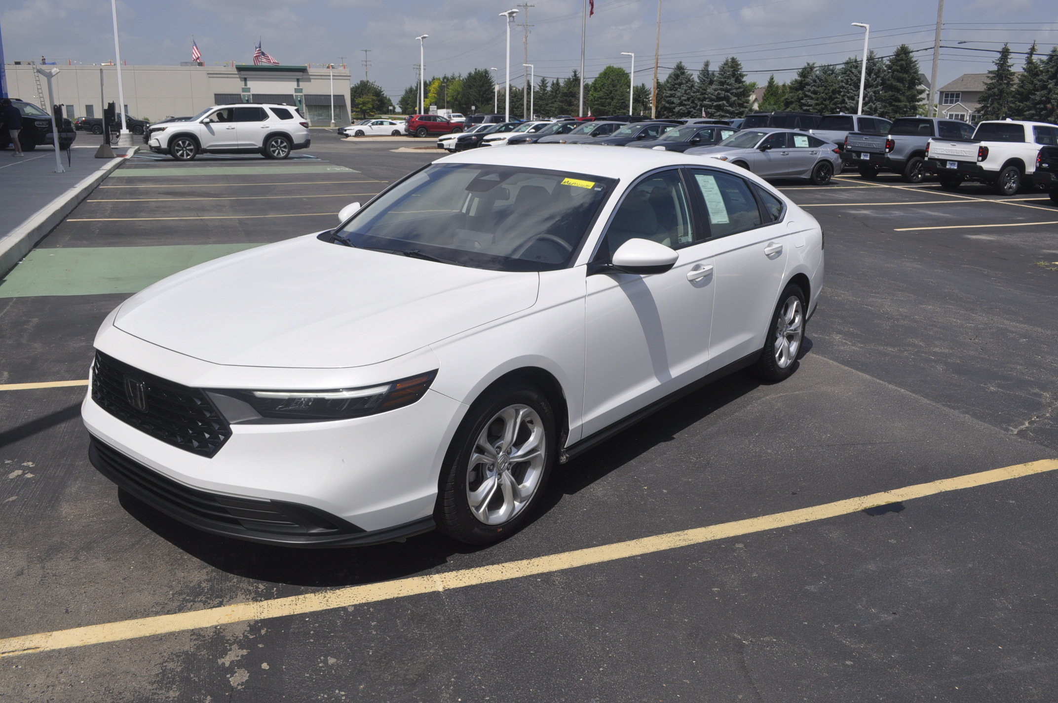 Certified 2023 Honda Accord LX image 1