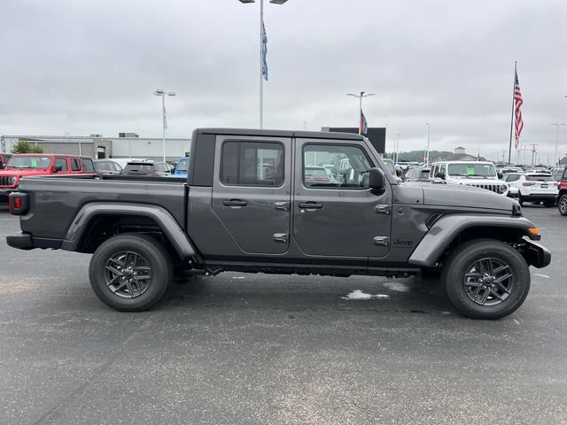 New 2025 Jeep Gladiator Sport AWD/4WD image 10