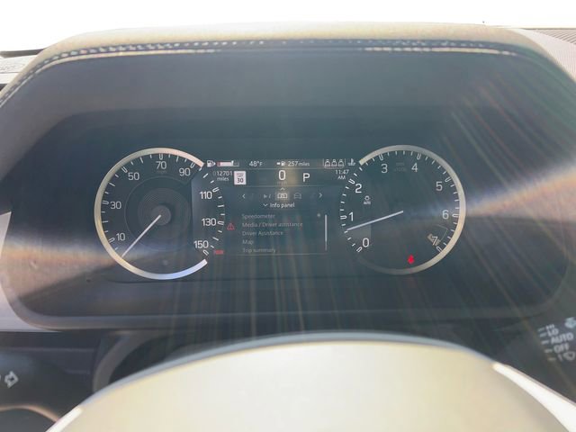 Used 2023 Land Rover Defender 90 S image 14