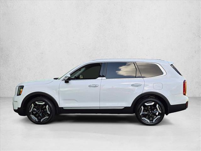 Used 2023 Kia Telluride S FWD image 9