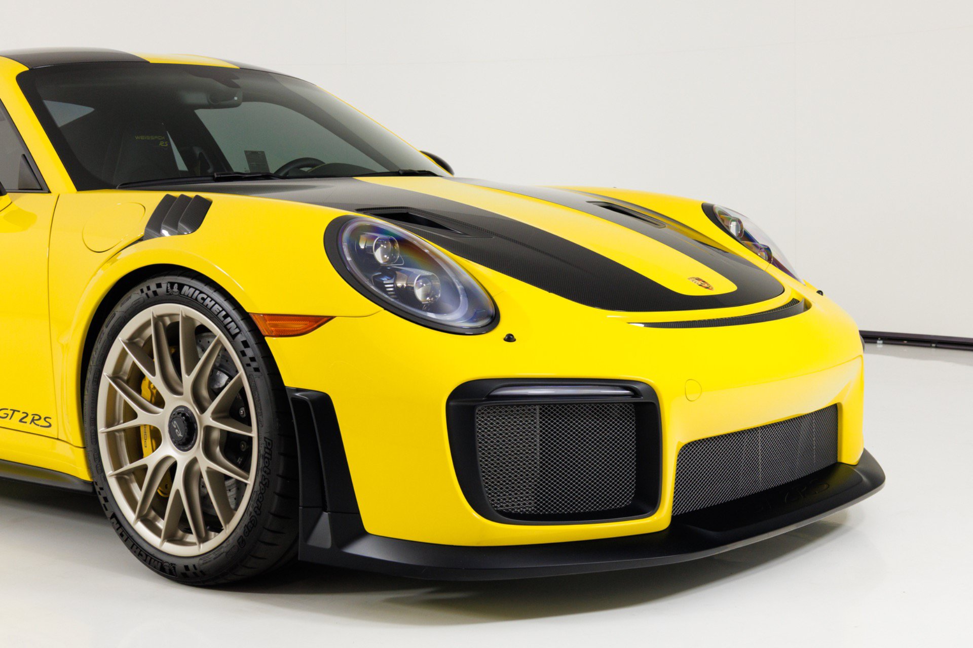 Used 2018 Porsche 911 GT2 RS w/ Weissach Package RWD image 57