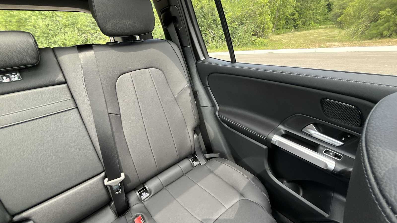 New 2026 Mercedes-Benz GLB 250 4MATIC image 36
