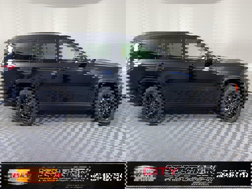 New 2025 Jeep Grand Cherokee L Limited image 8