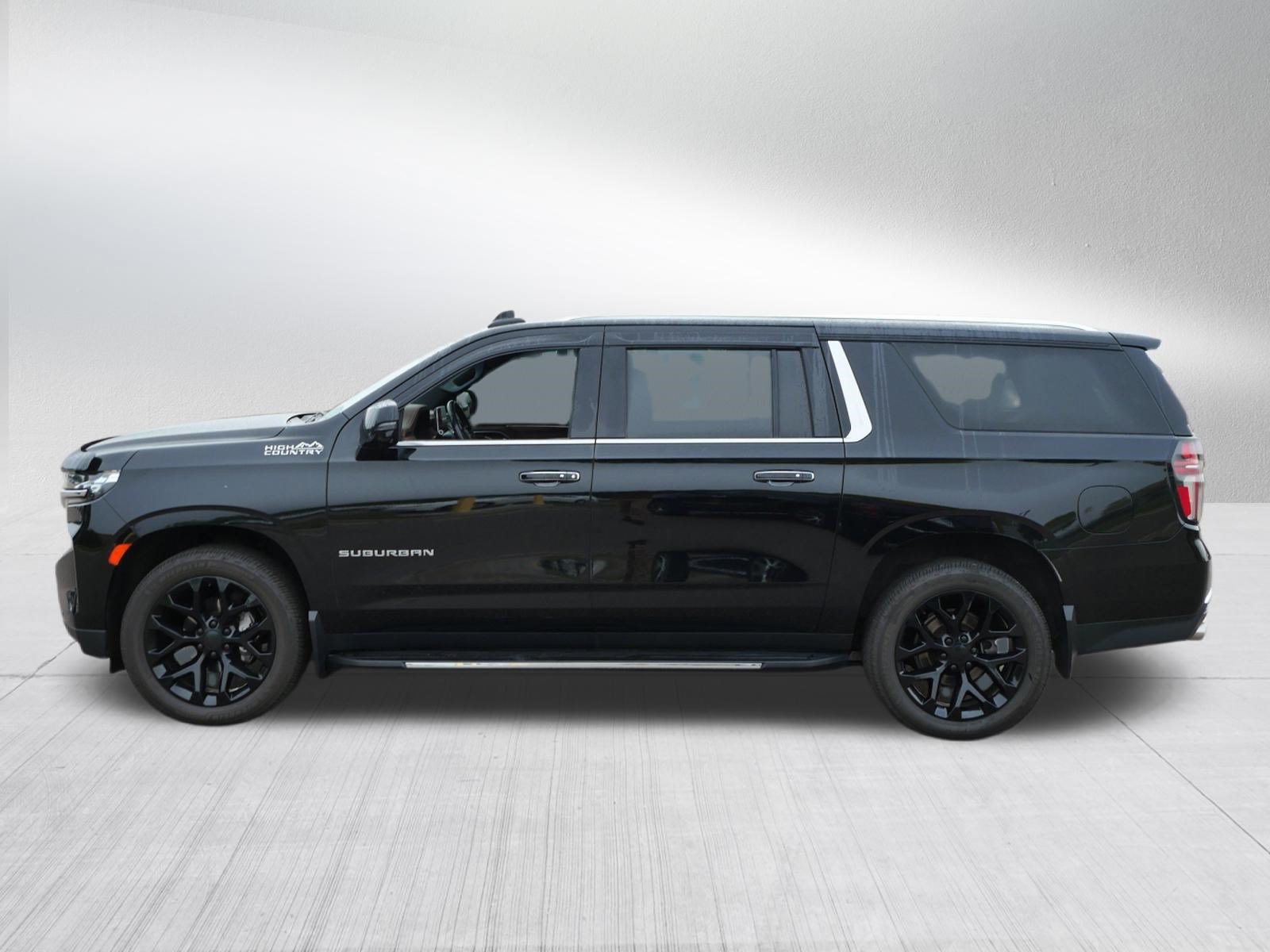 Certified 2021 Chevrolet Suburban High Country AWD/4WD image 4