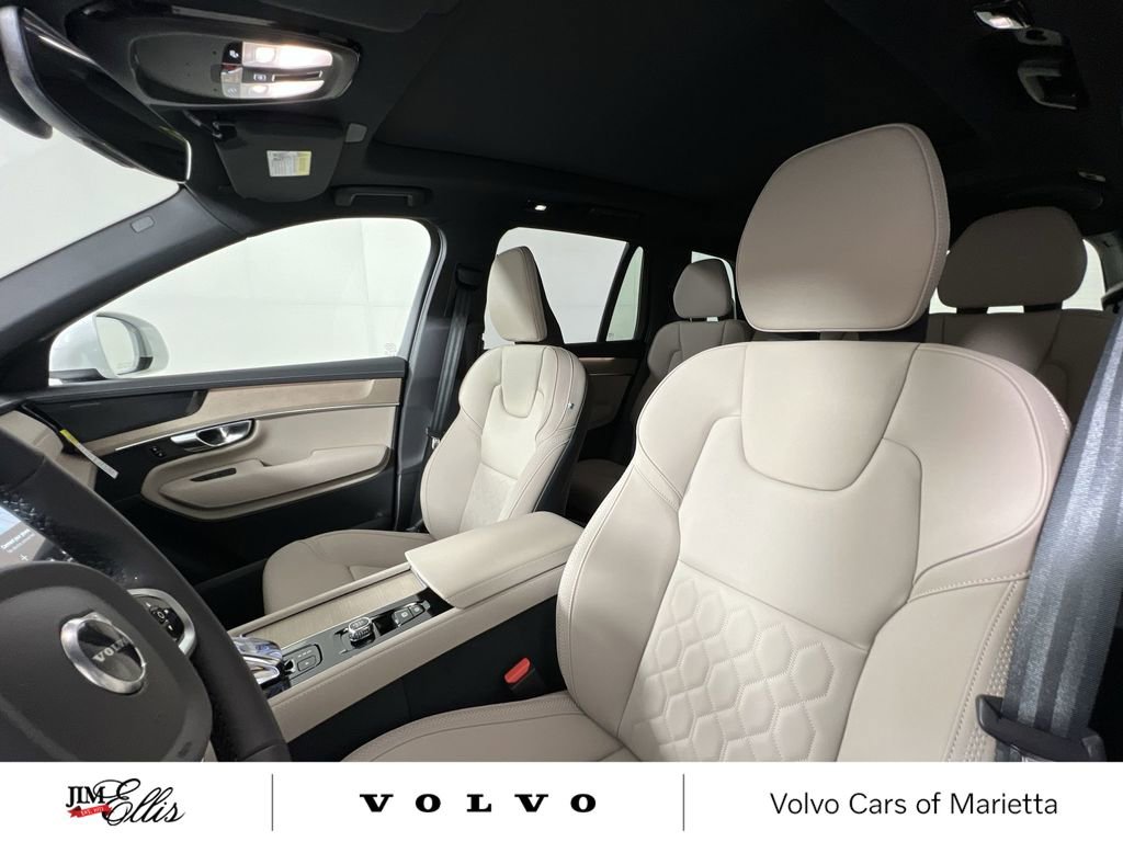 New 2026 Volvo XC90 B6 Plus w/ Protection Package Premier image 13