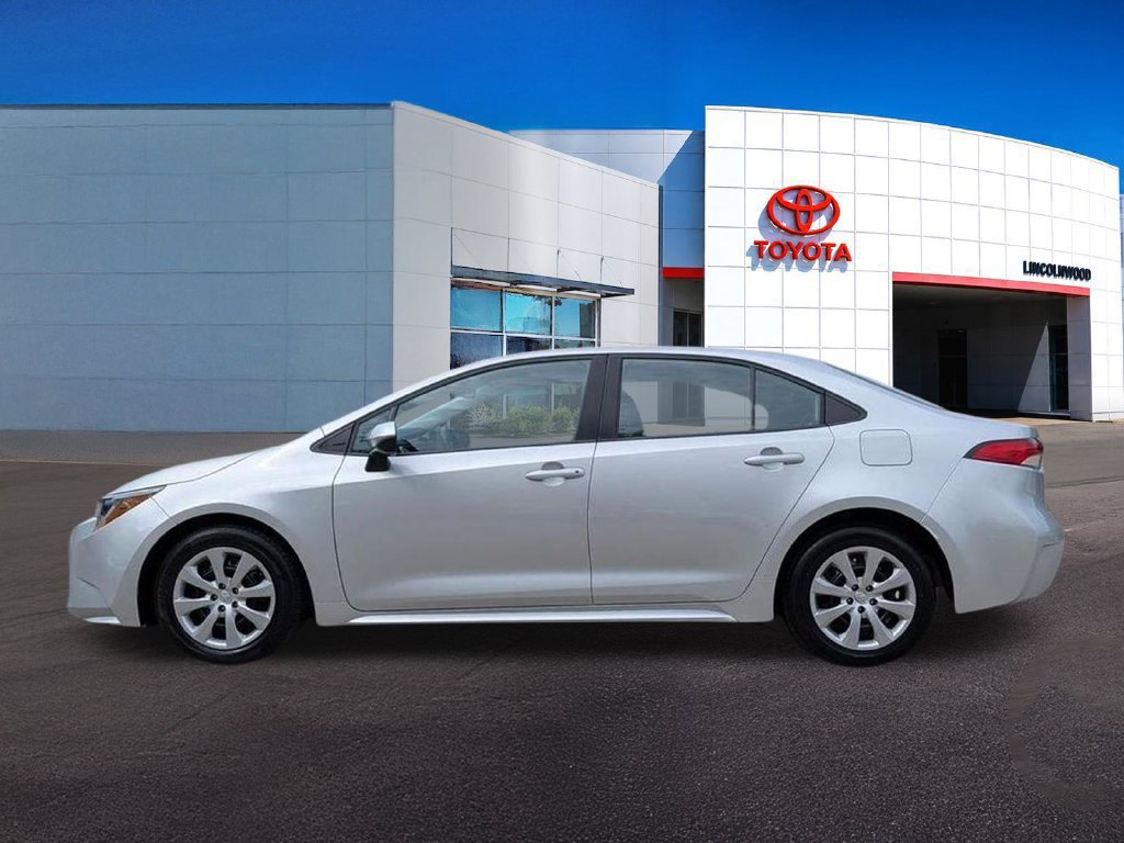 Used 2025 Toyota Corolla LE FWD image 12