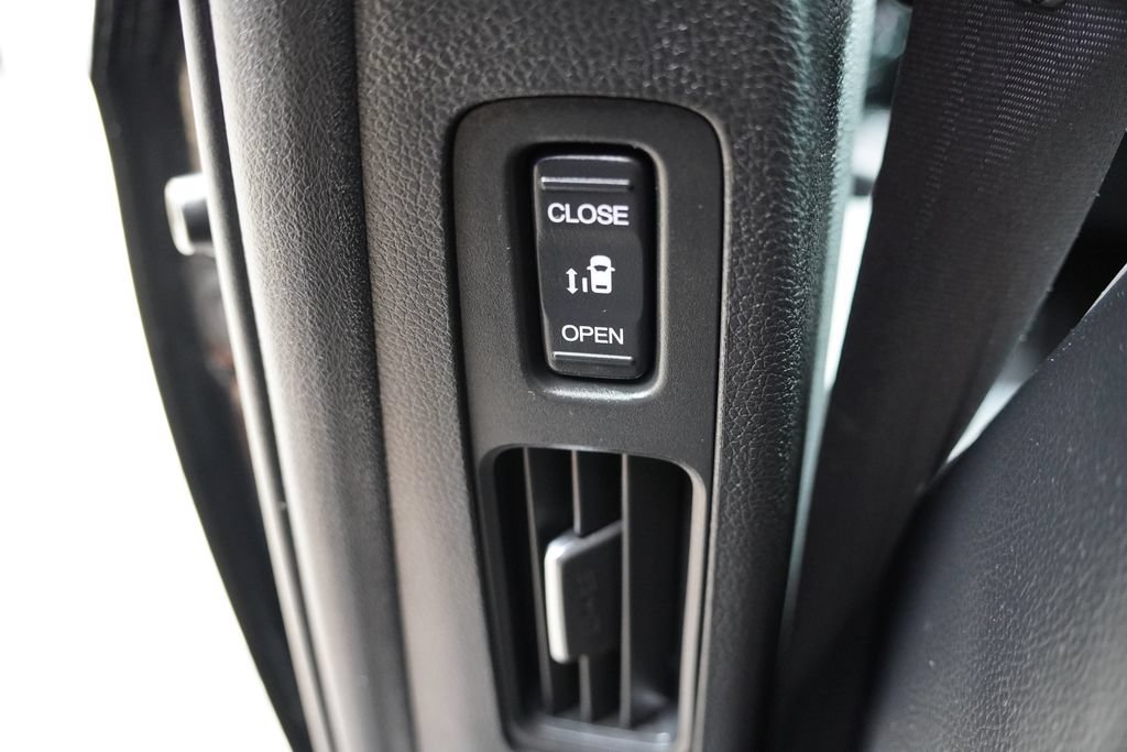 Used 2024 Honda Odyssey Elite image 23