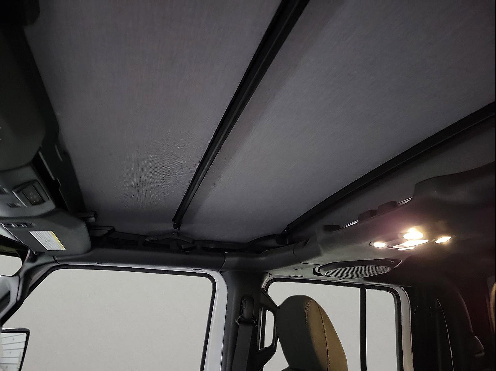 Used 2023 Jeep Gladiator Overland image 14