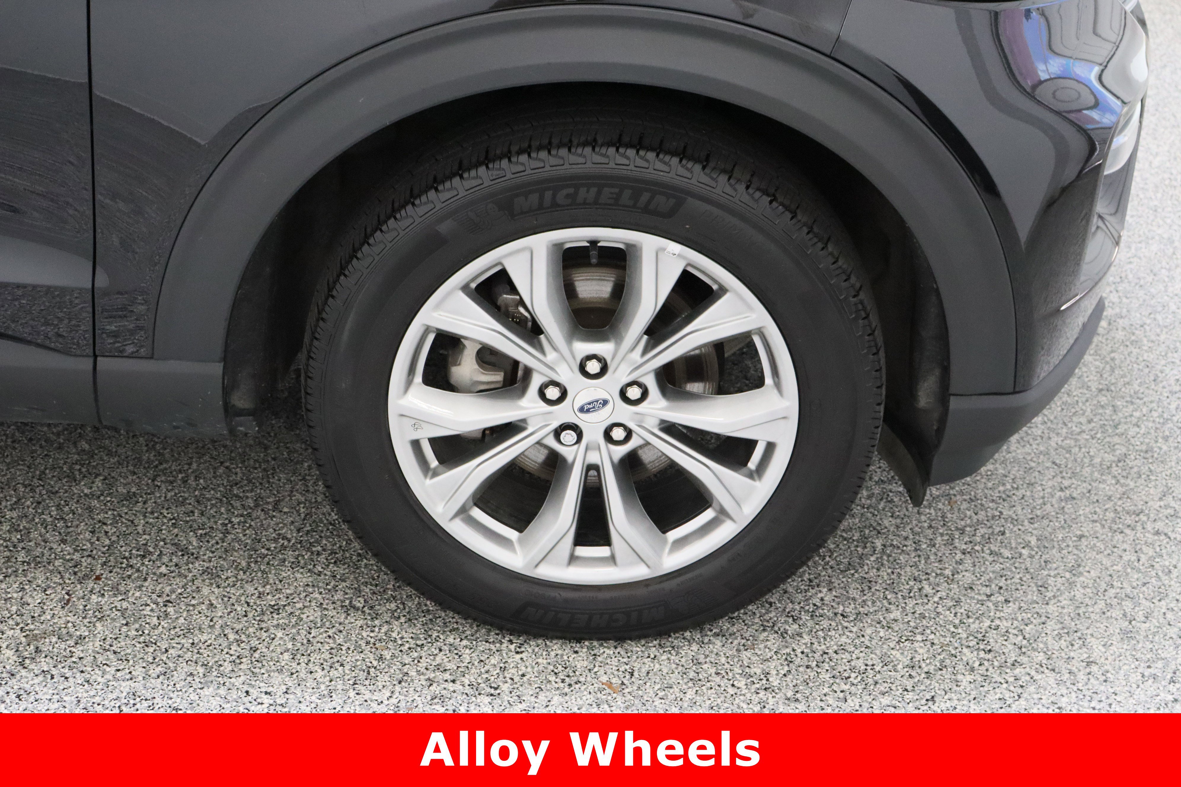 Used 2024 Ford Explorer Limited image 5