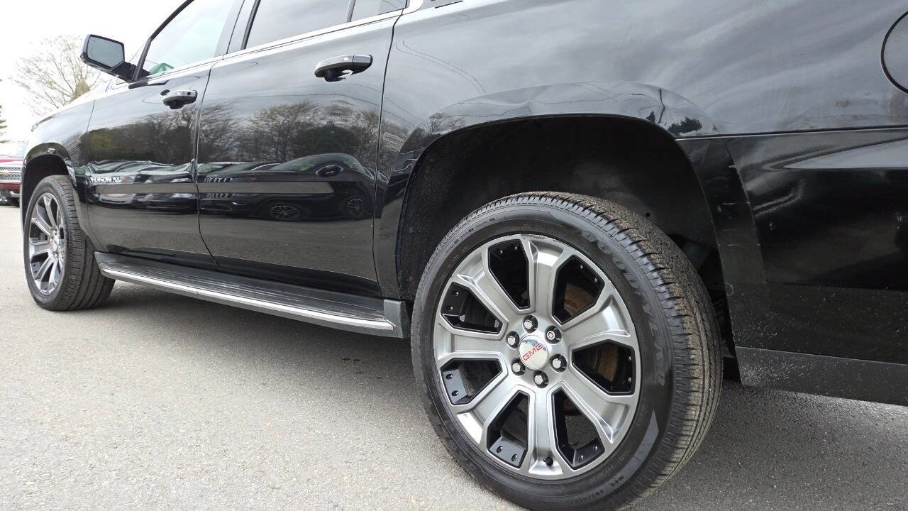 Used 2016 GMC Yukon XL SLT w/ Open Road Package AWD/4WD image 8