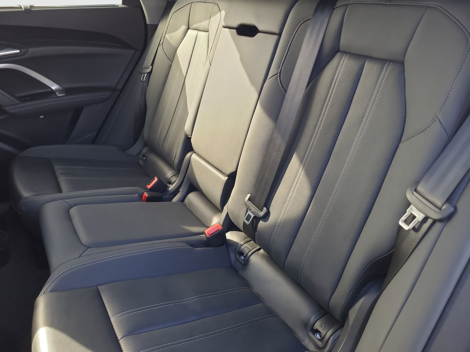 Used 2025 Audi Q5 Premium Plus w/ Premium Plus image 15