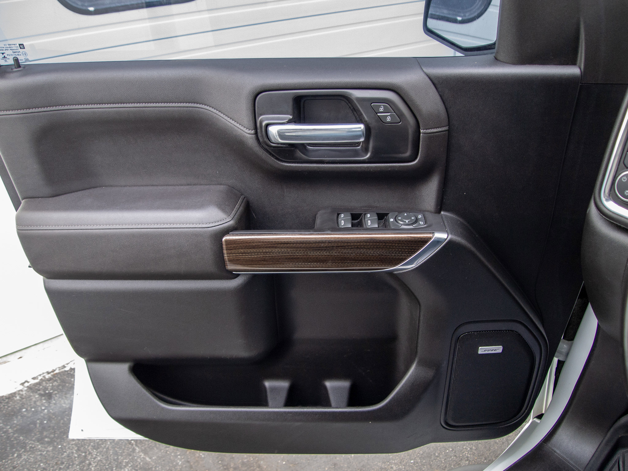 Used 2021 Chevrolet Silverado 1500 LT Trail Boss w/ Convenience Package II AWD/4WD image 11