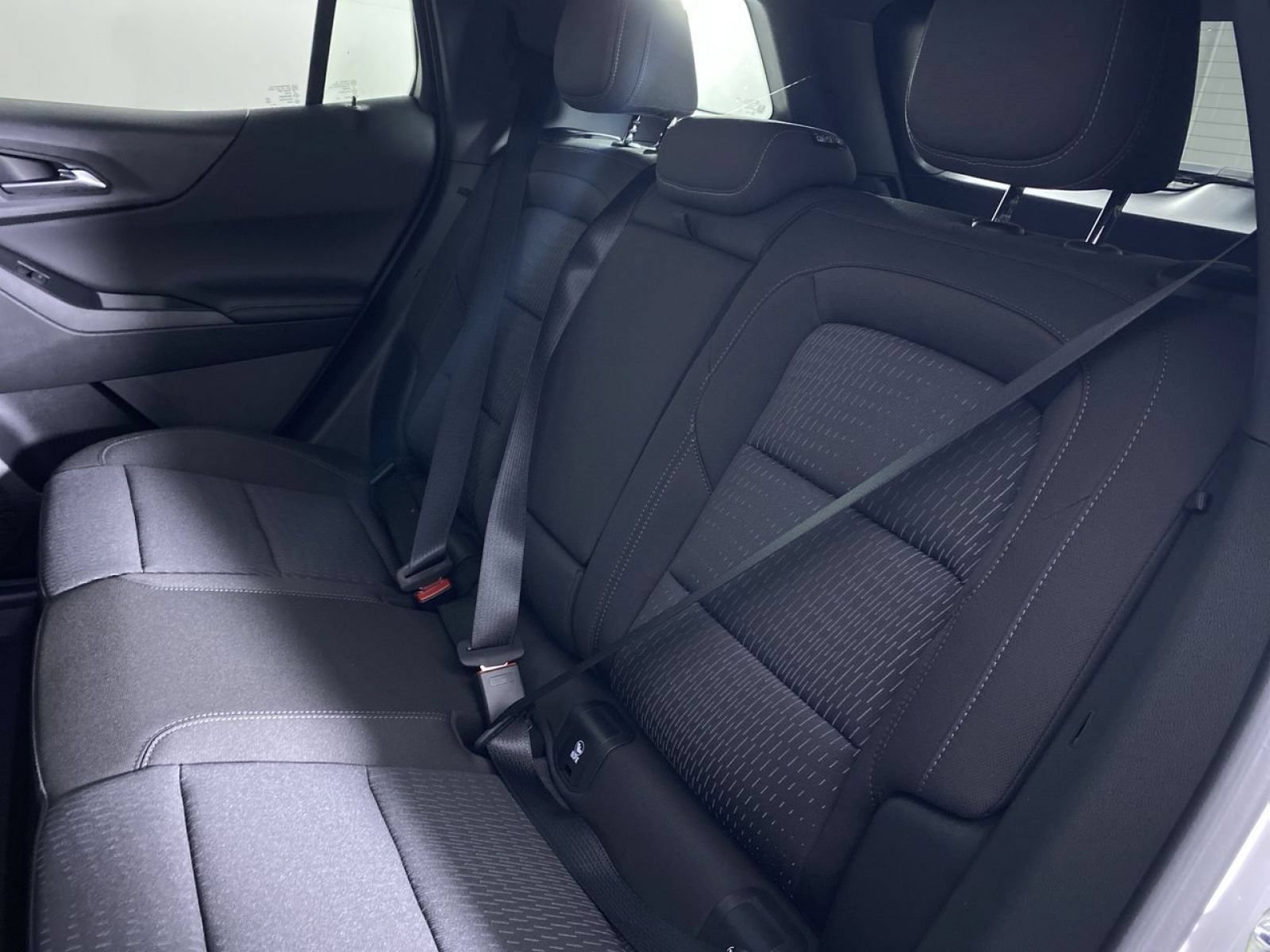 New 2027 Chevrolet Equinox LT w/ LPO, Floor Liner Package AWD/4WD image 13