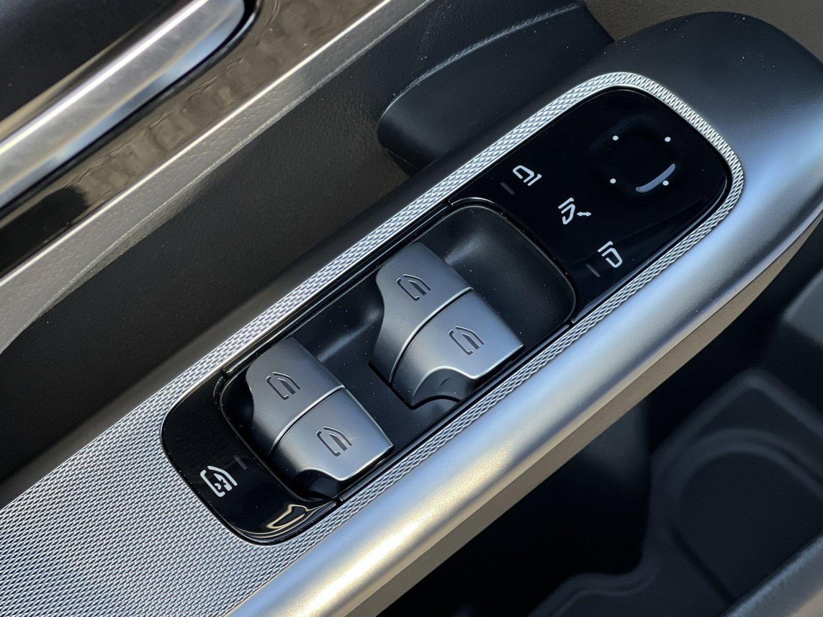 New 2026 Mercedes-Benz GLC 300 4MATIC image 13