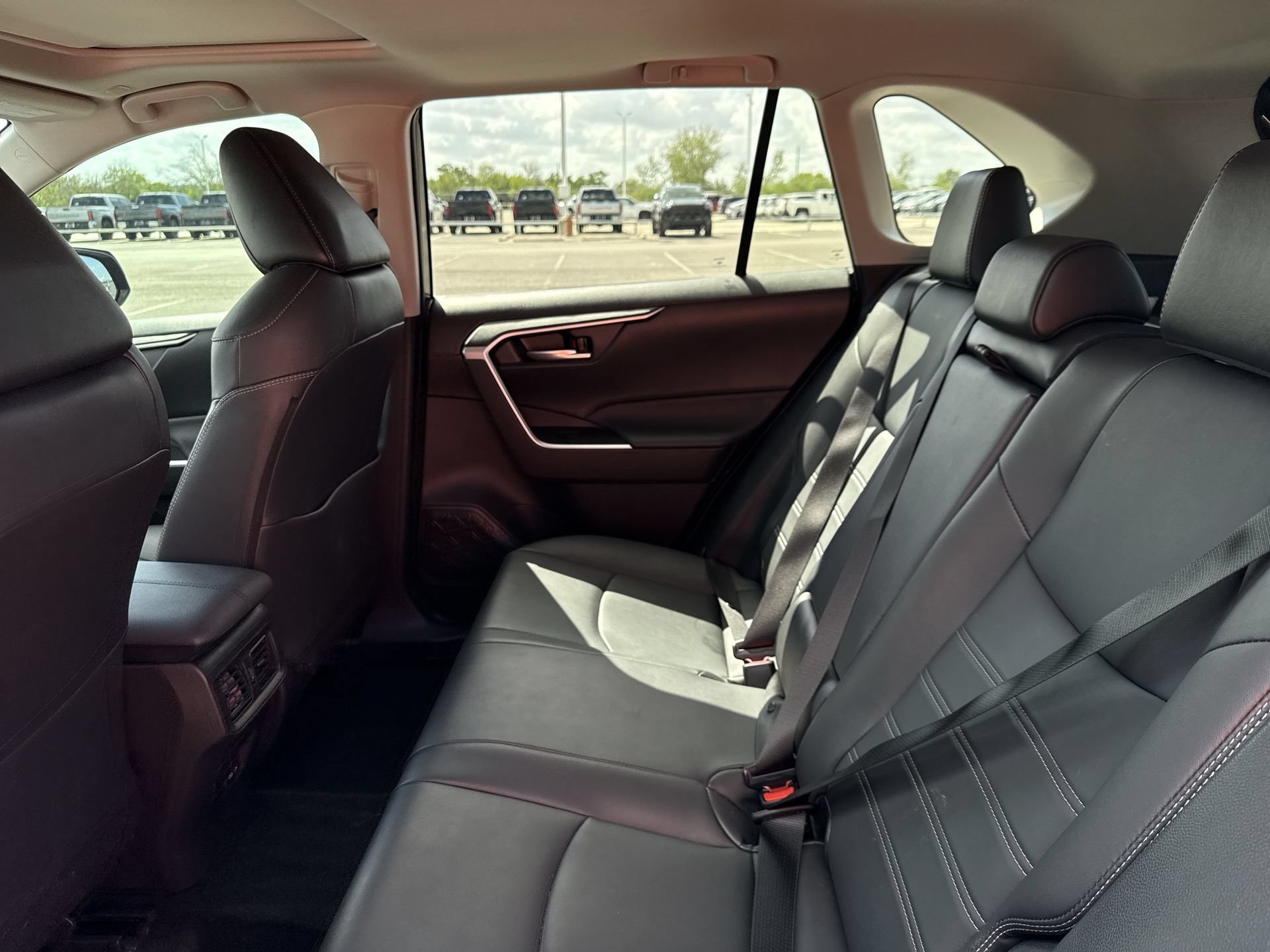 Certified 2025 Toyota RAV4 XLE Premium FWD image 25