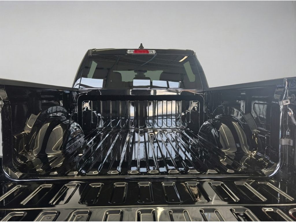 Used 2024 RAM 1500 Big Horn AWD/4WD image 8