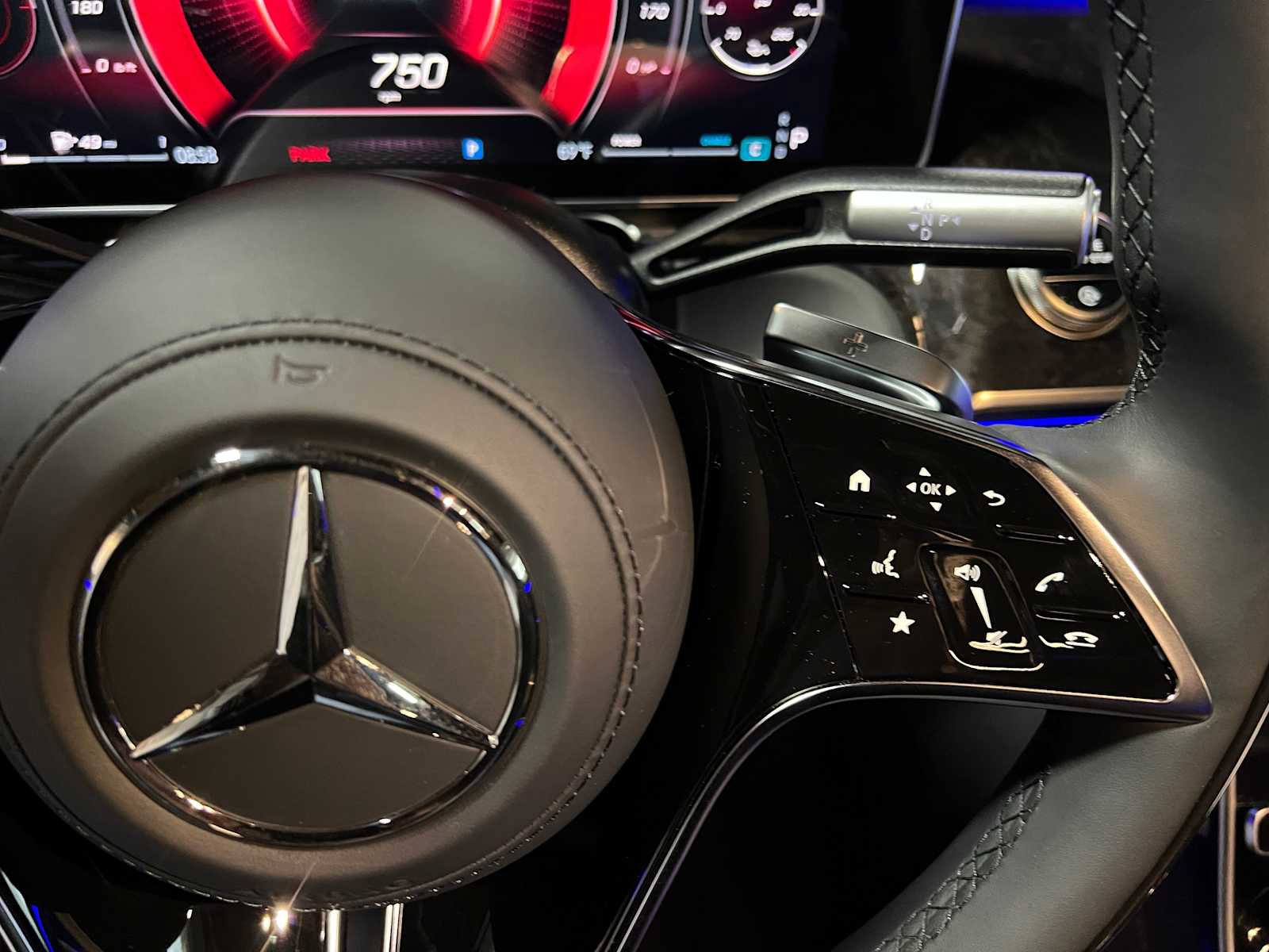 New 2025 Mercedes-Benz S 580 4MATIC Sedan image 31