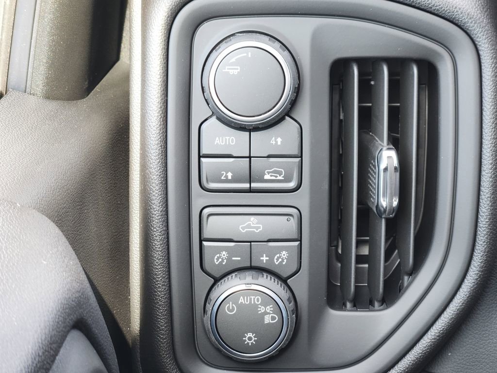 New 2026 Chevrolet Silverado 1500 Custom image 25