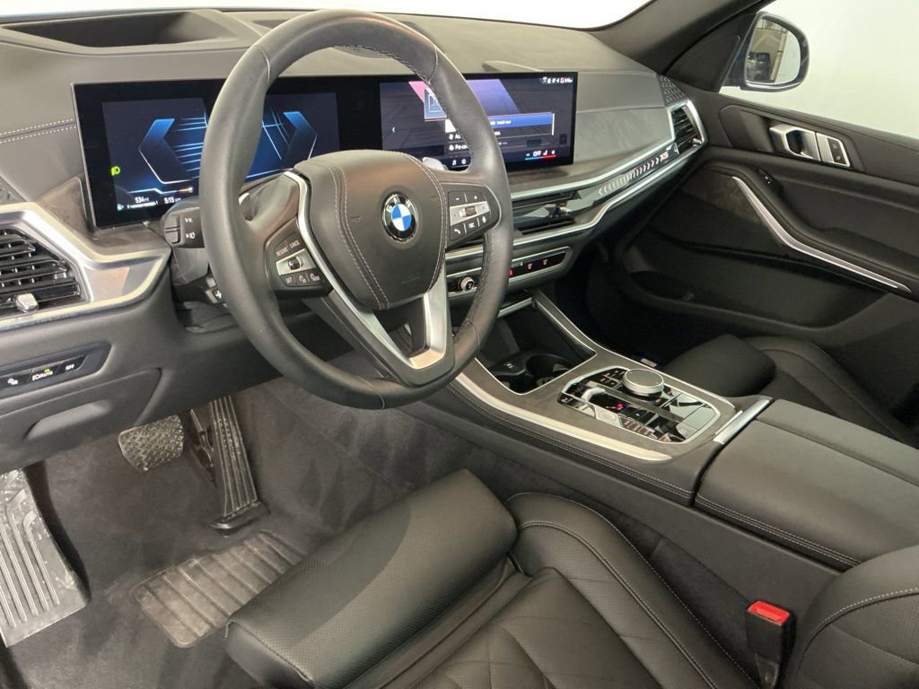 Certified 2025 BMW X5 sDrive40i w/ Parking Assistance Package RWD image 22