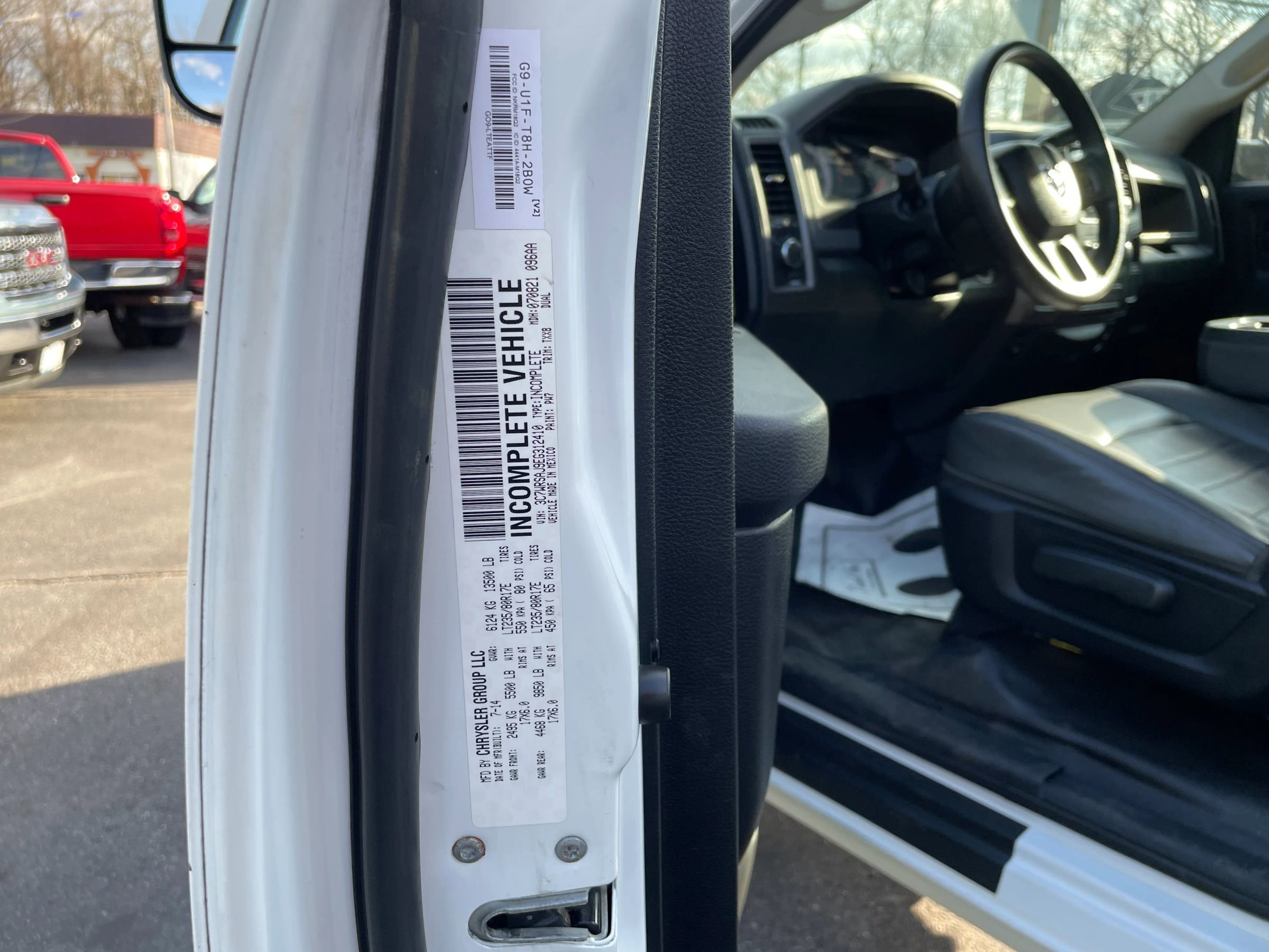 Used 2014 RAM 3500 Tradesman image 35