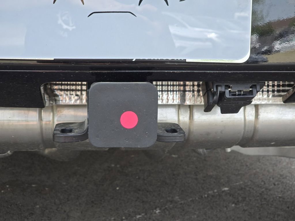 New 2026 Land Rover Defender 90 V8 AWD/4WD image 23