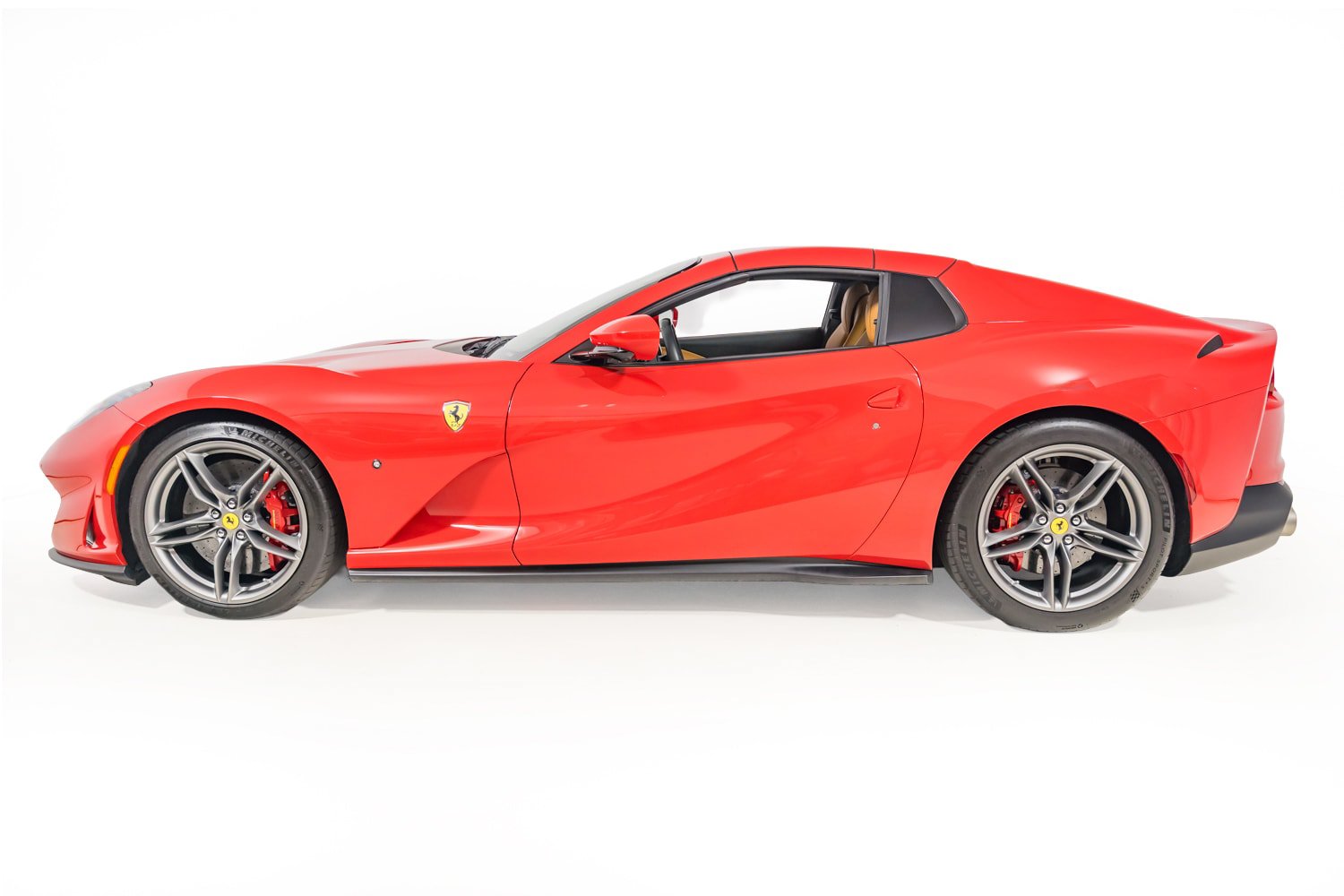 Certified 2021 Ferrari 812 GTS RWD image 3