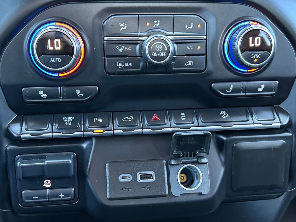 Used 2020 Chevrolet Silverado 2500 LT w/ All Star Edition AWD/4WD image 14