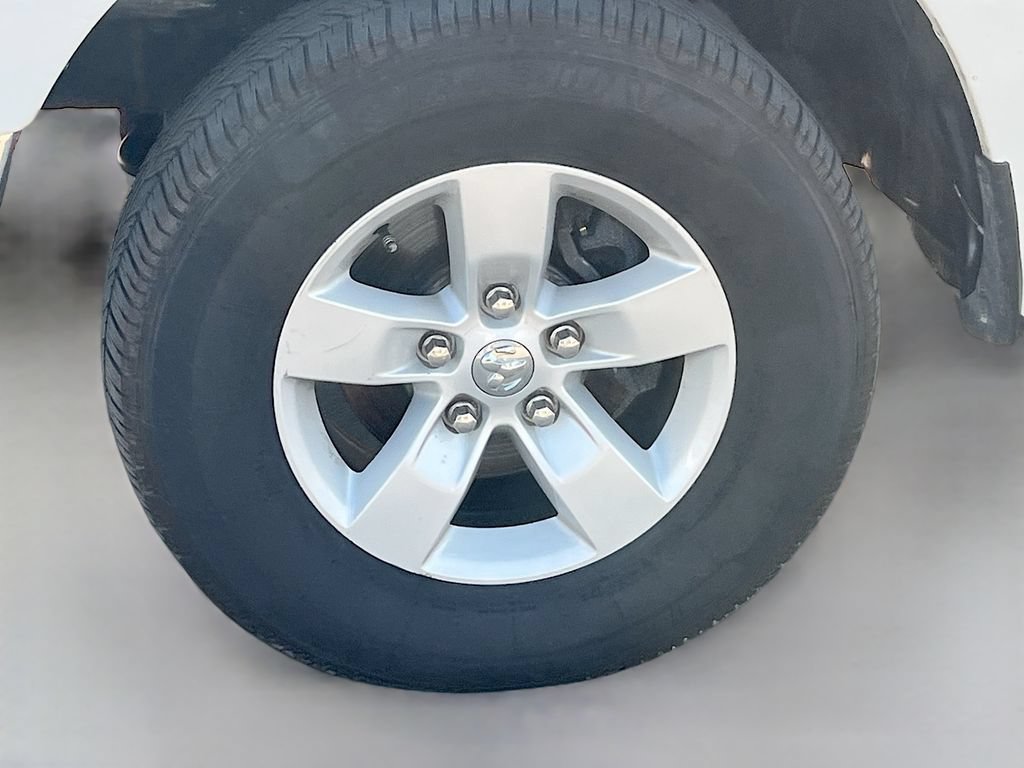 Used 2019 RAM 1500 Classic SLT AWD/4WD image 26