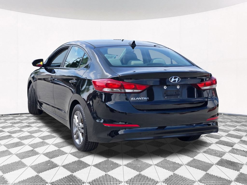 Used 2018 Hyundai Elantra Value Edition w/ Cargo Package FWD image 22