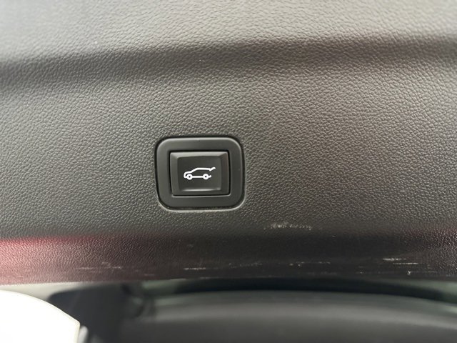 Used 2021 GMC Yukon Denali image 12