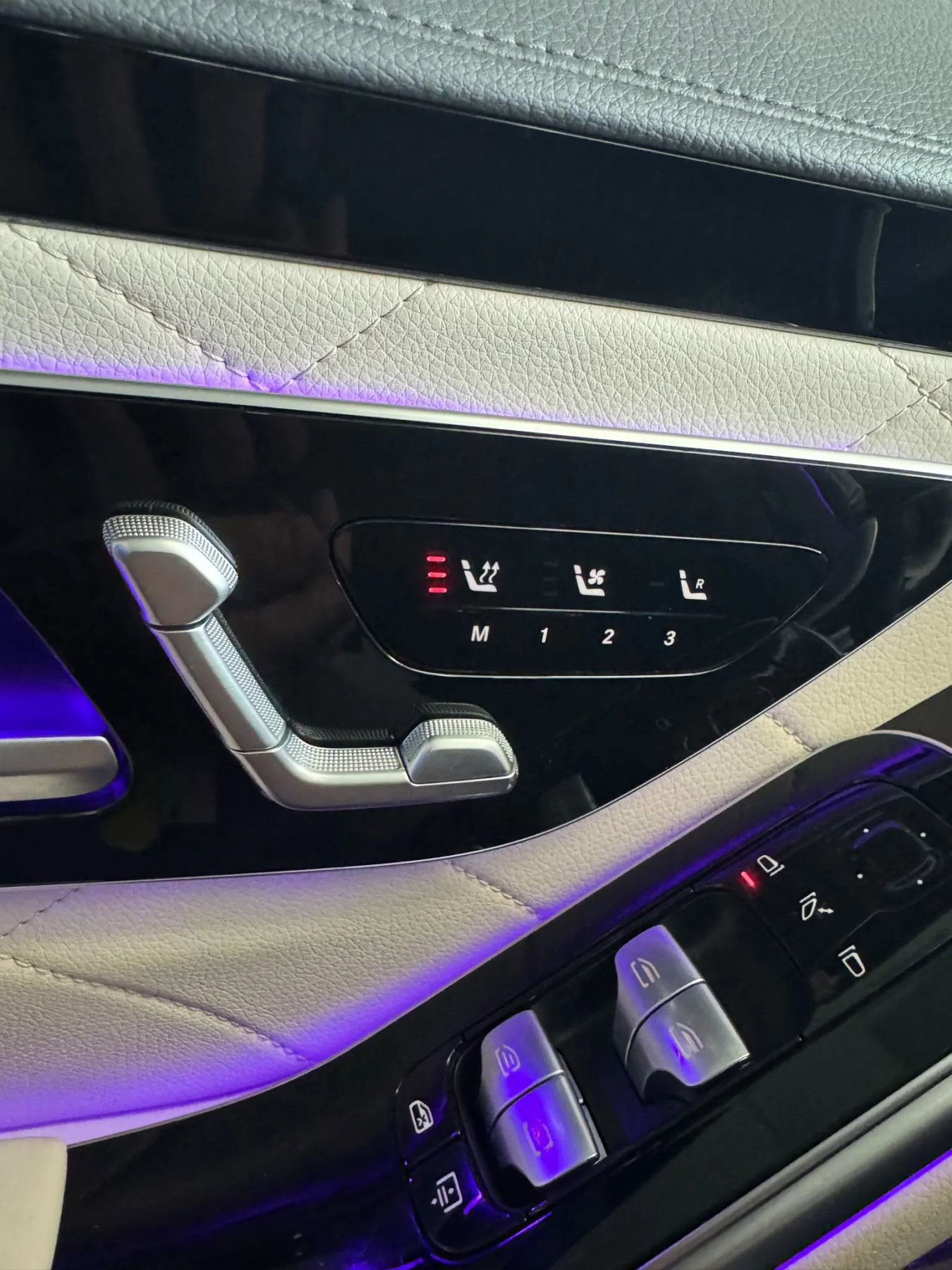 Used 2022 Mercedes-Benz S 580 4MATIC Sedan image 33