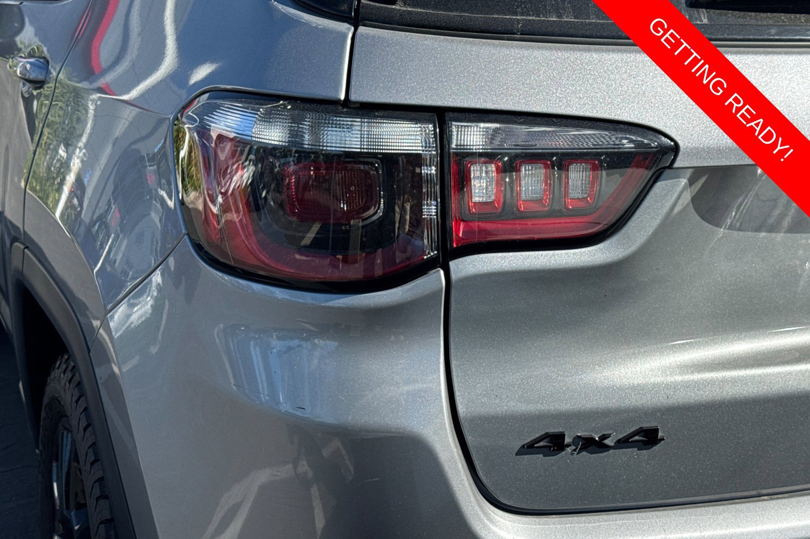 Used 2022 Jeep Compass Latitude AWD/4WD image 7