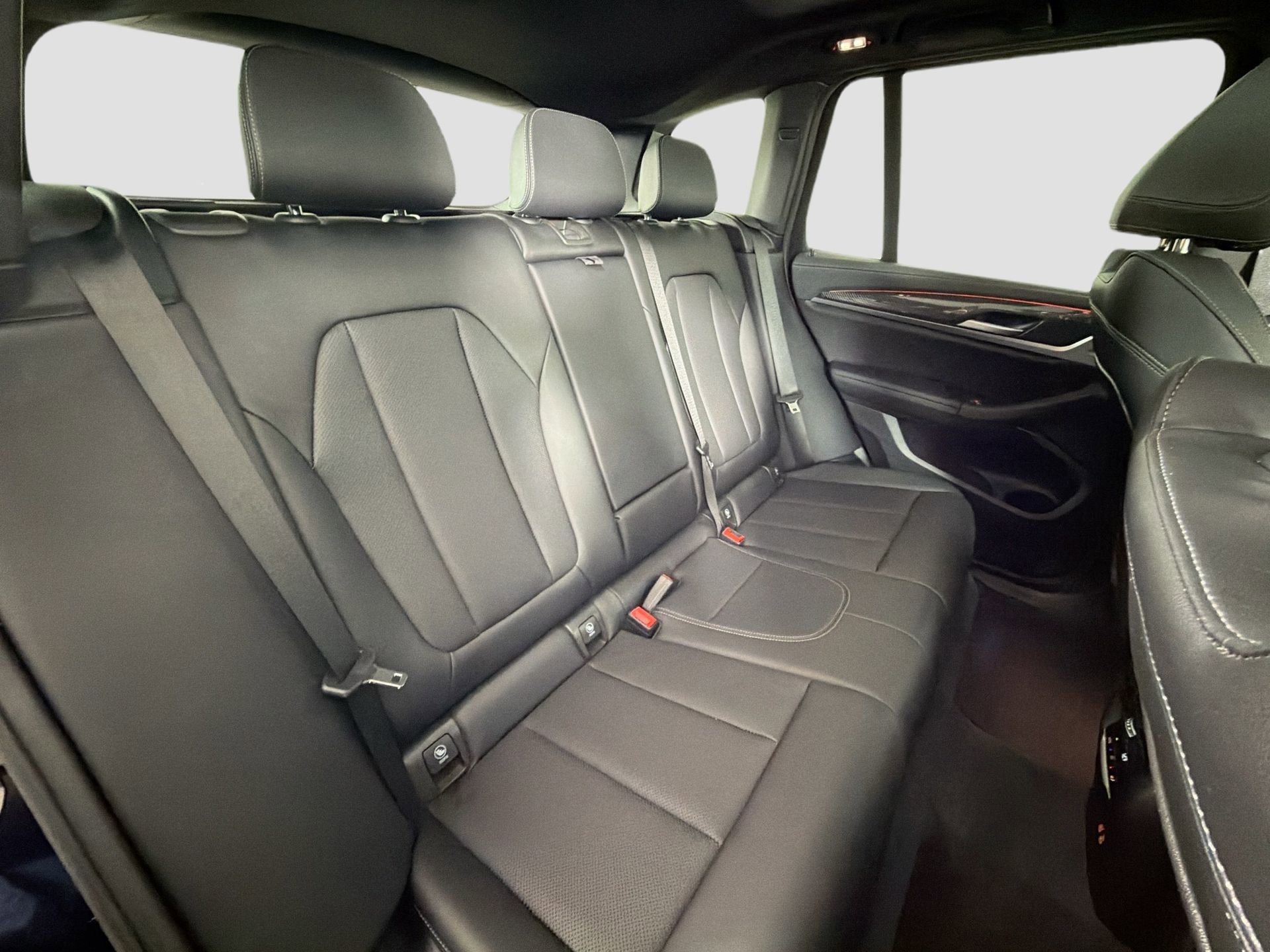 Certified 2024 BMW X3 M40i w/ Parking Assistance Package image 28