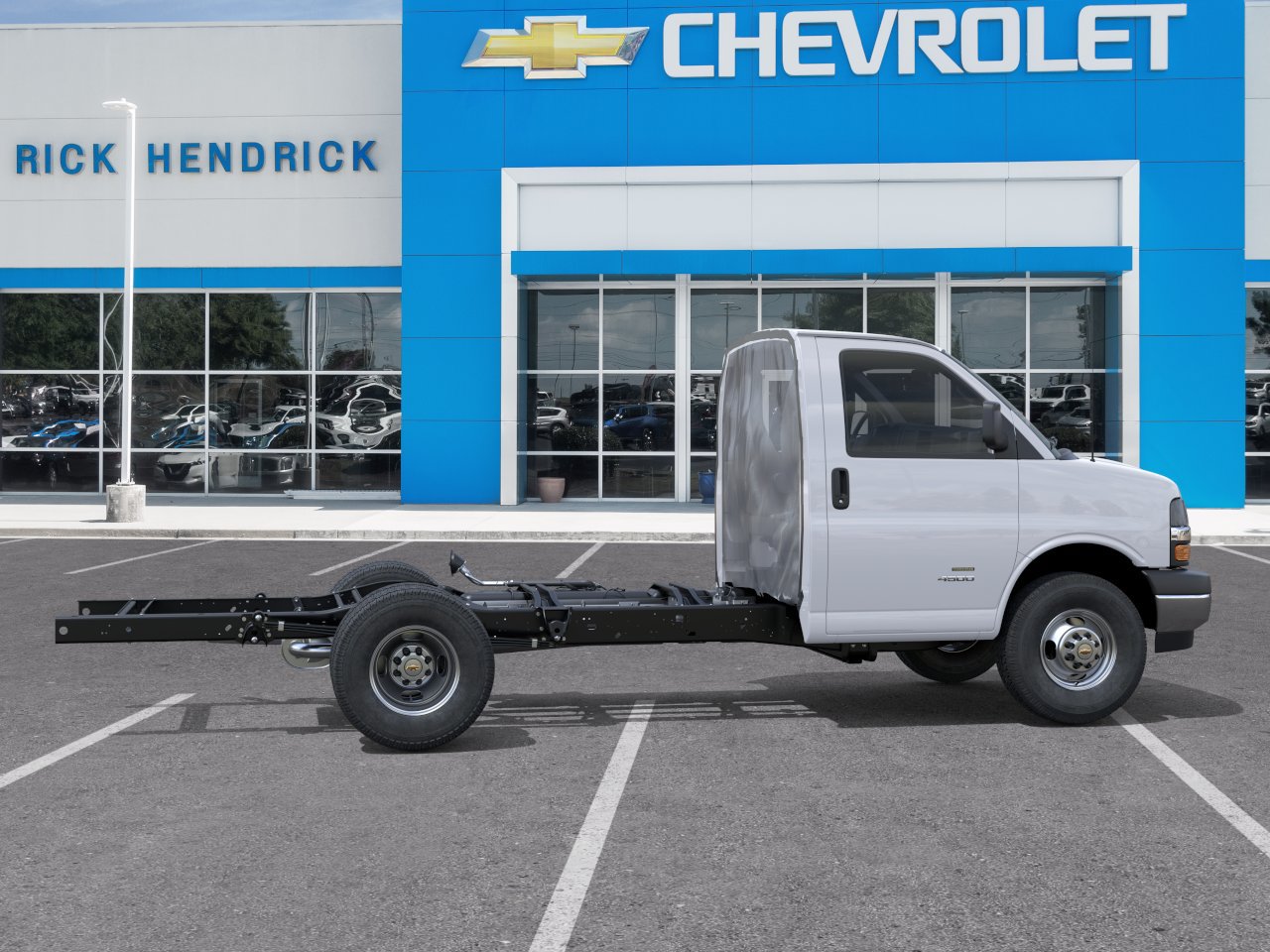 New 2026 Chevrolet Express 3500 w/ Power Convenience Package RWD image 7