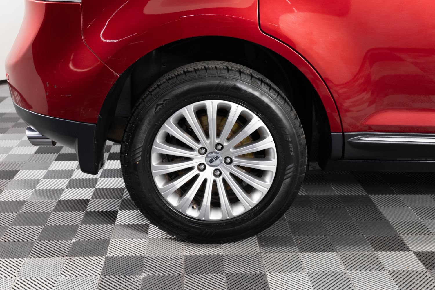 Used 2013 Lincoln MKX AWD image 38