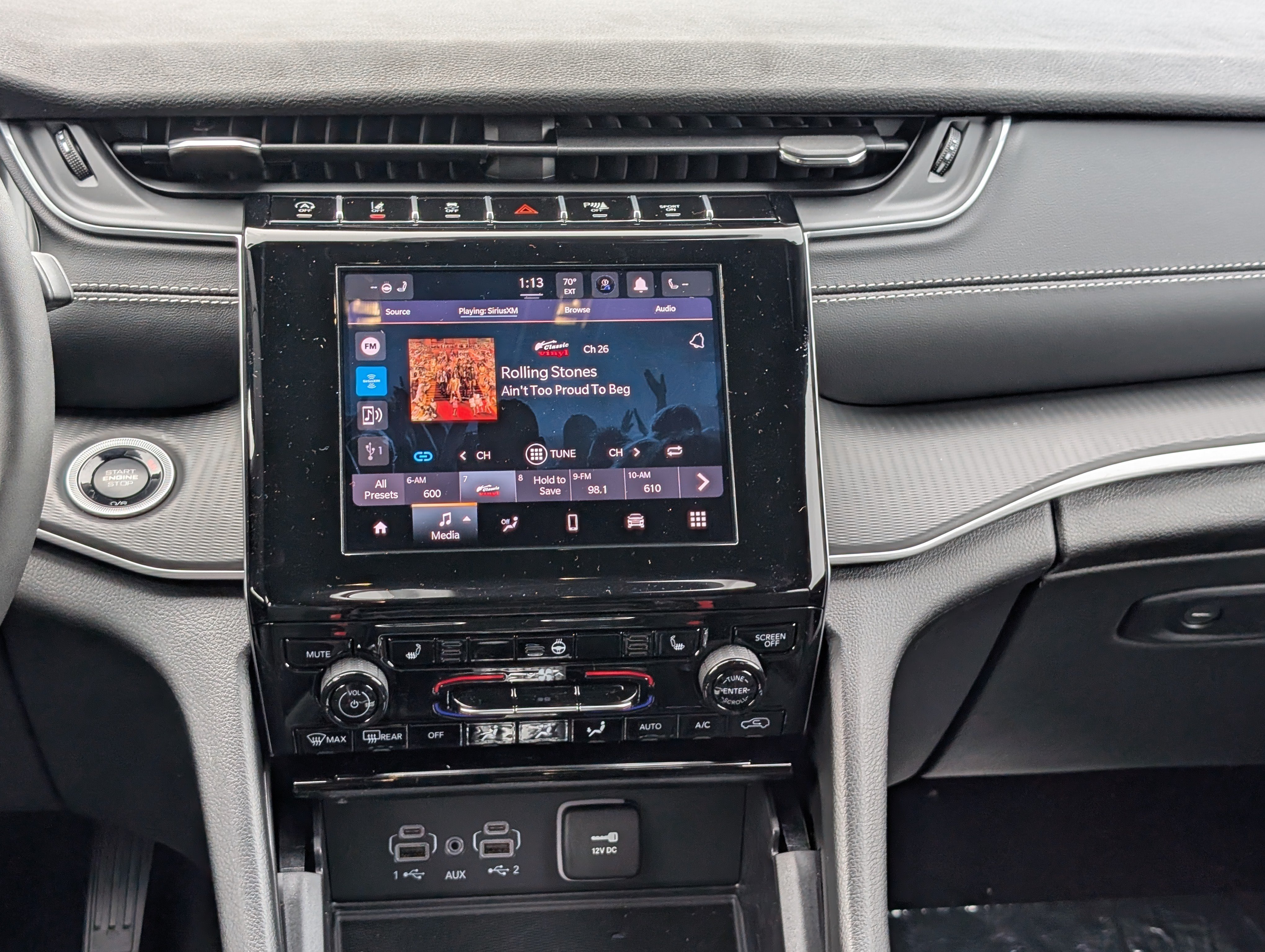New 2025 Jeep Grand Cherokee Altitude AWD/4WD image 16
