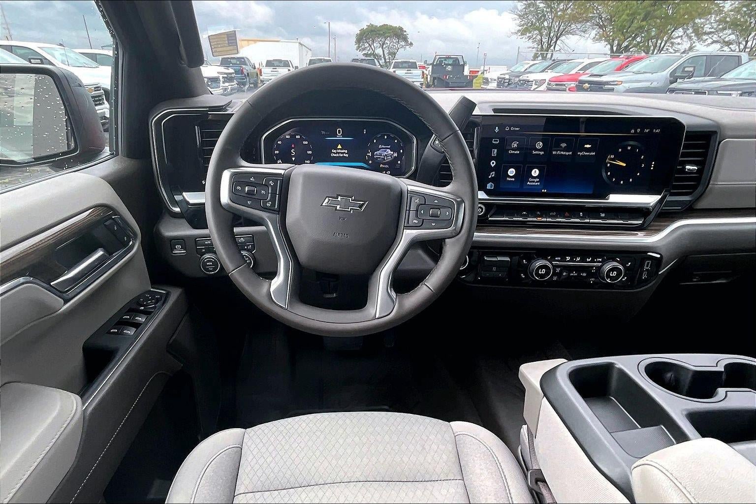 Used 2026 Chevrolet Silverado 1500 RST w/ RST Select Package AWD/4WD image 5