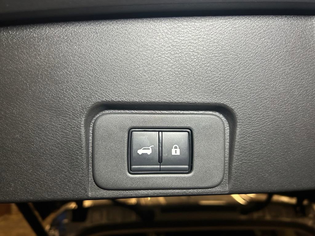 Used 2026 Nissan Rogue SL image 20