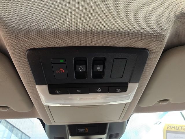 Used 2023 Nissan Rogue SL w/ SL Premium Package image 21