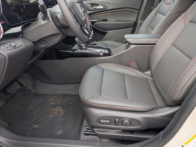 New 2026 Chevrolet Trax RS w/ Sunroof Package FWD image 11