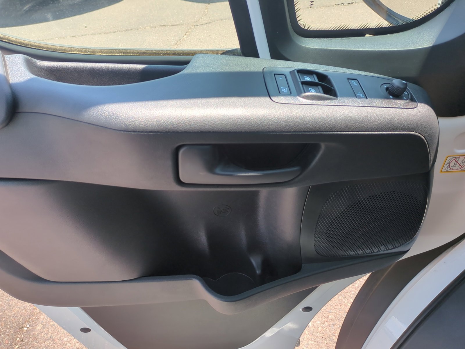 New 2025 RAM ProMaster 2500 w/ Quick Order Package 22G SLT image 13