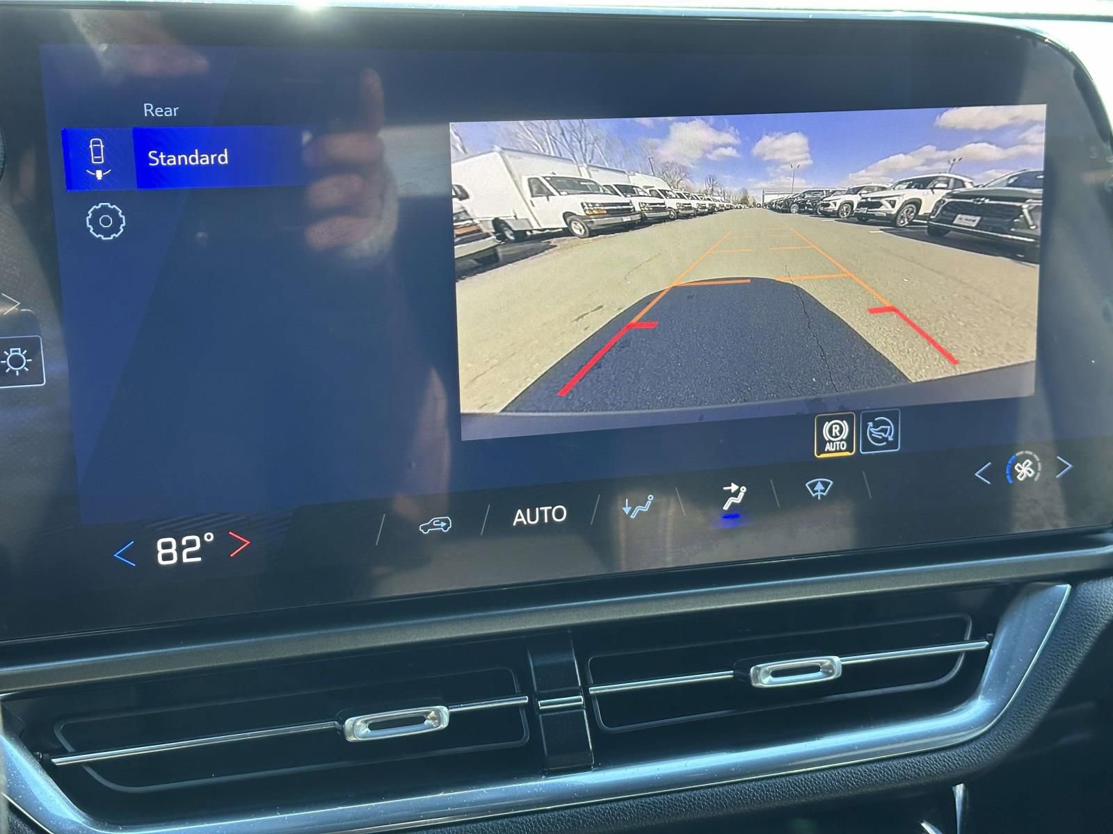 Certified 2026 Chevrolet Equinox EV LT image 11