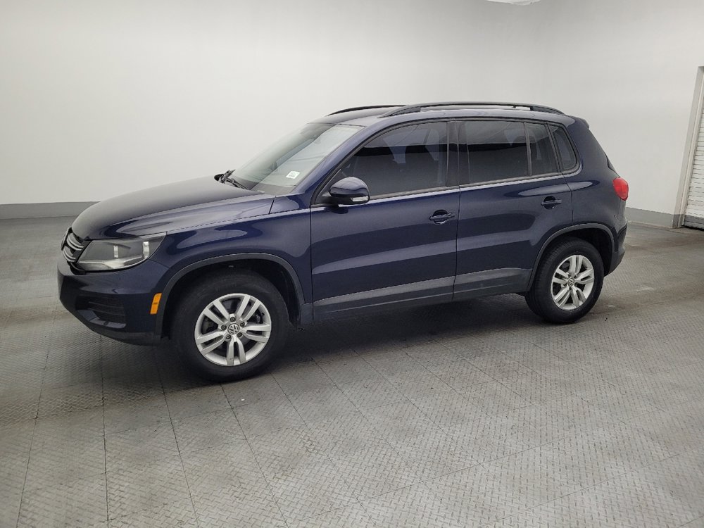 Used 2016 Volkswagen Tiguan S image 2