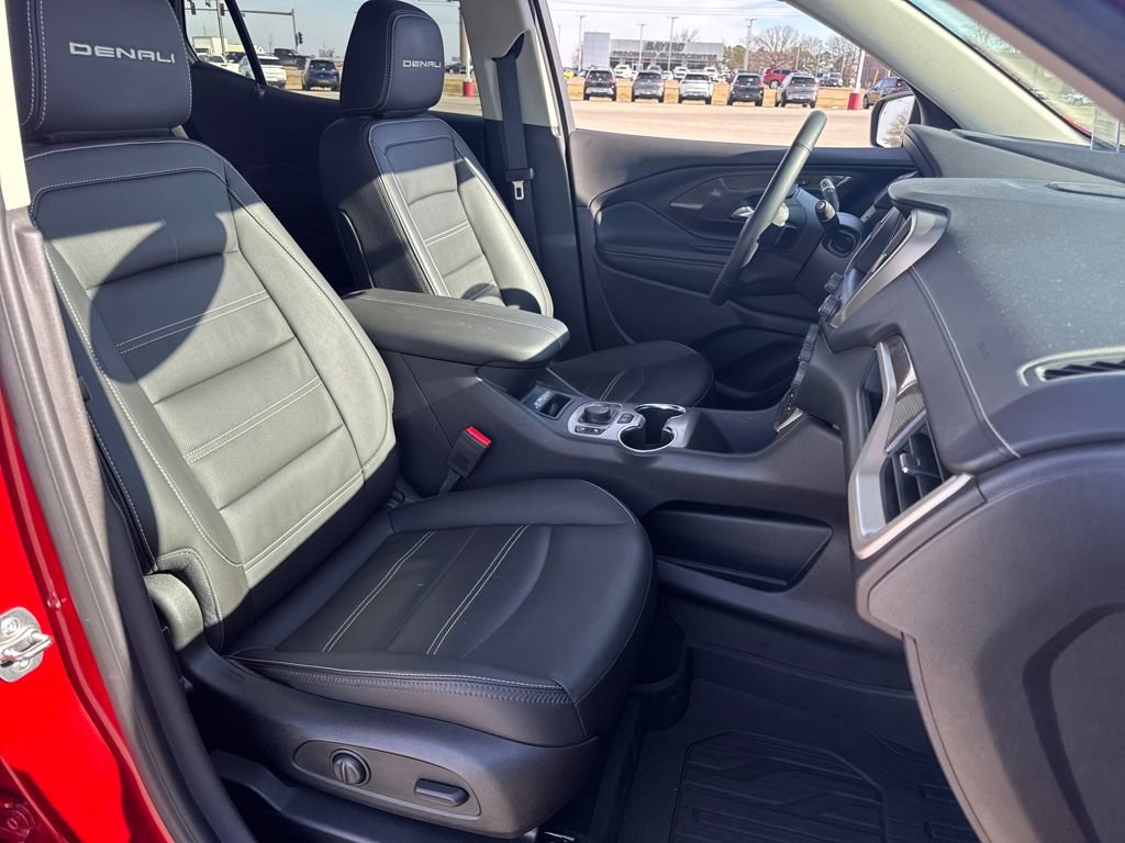 Used 2024 GMC Terrain Denali w/ Denali Premium Package image 14