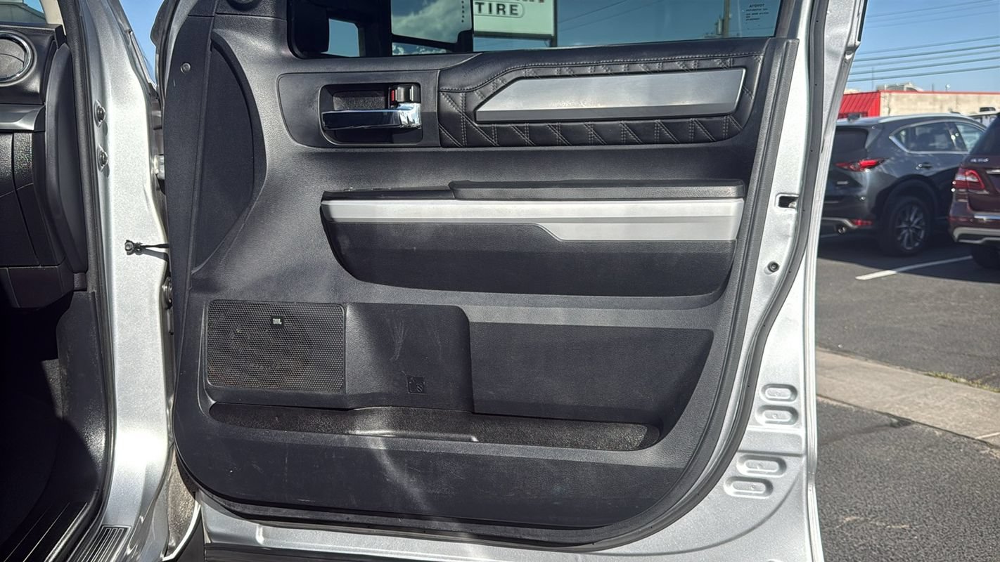 Used 2018 Toyota Tundra Platinum AWD/4WD image 17